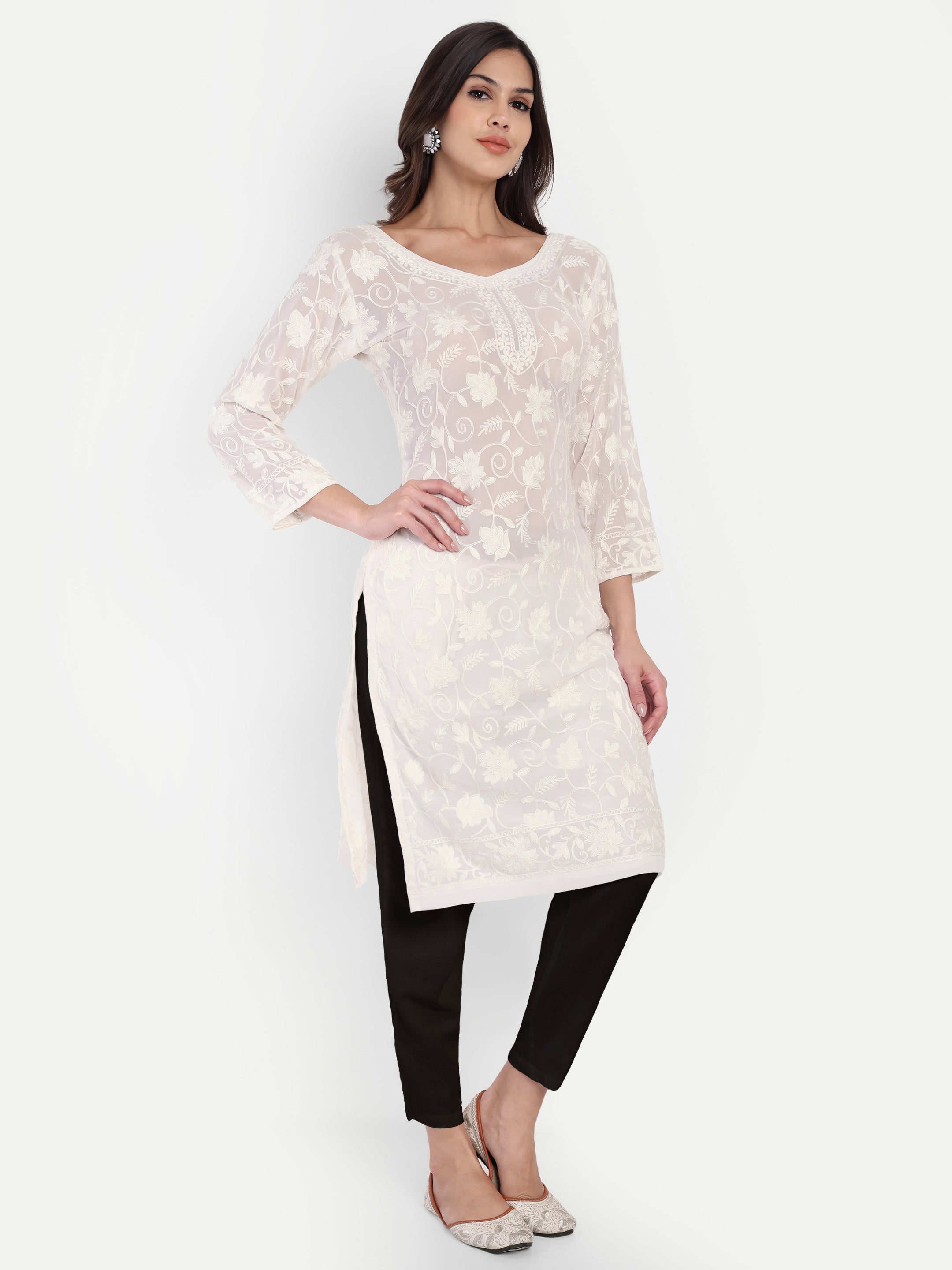 Safed Gul Kurti