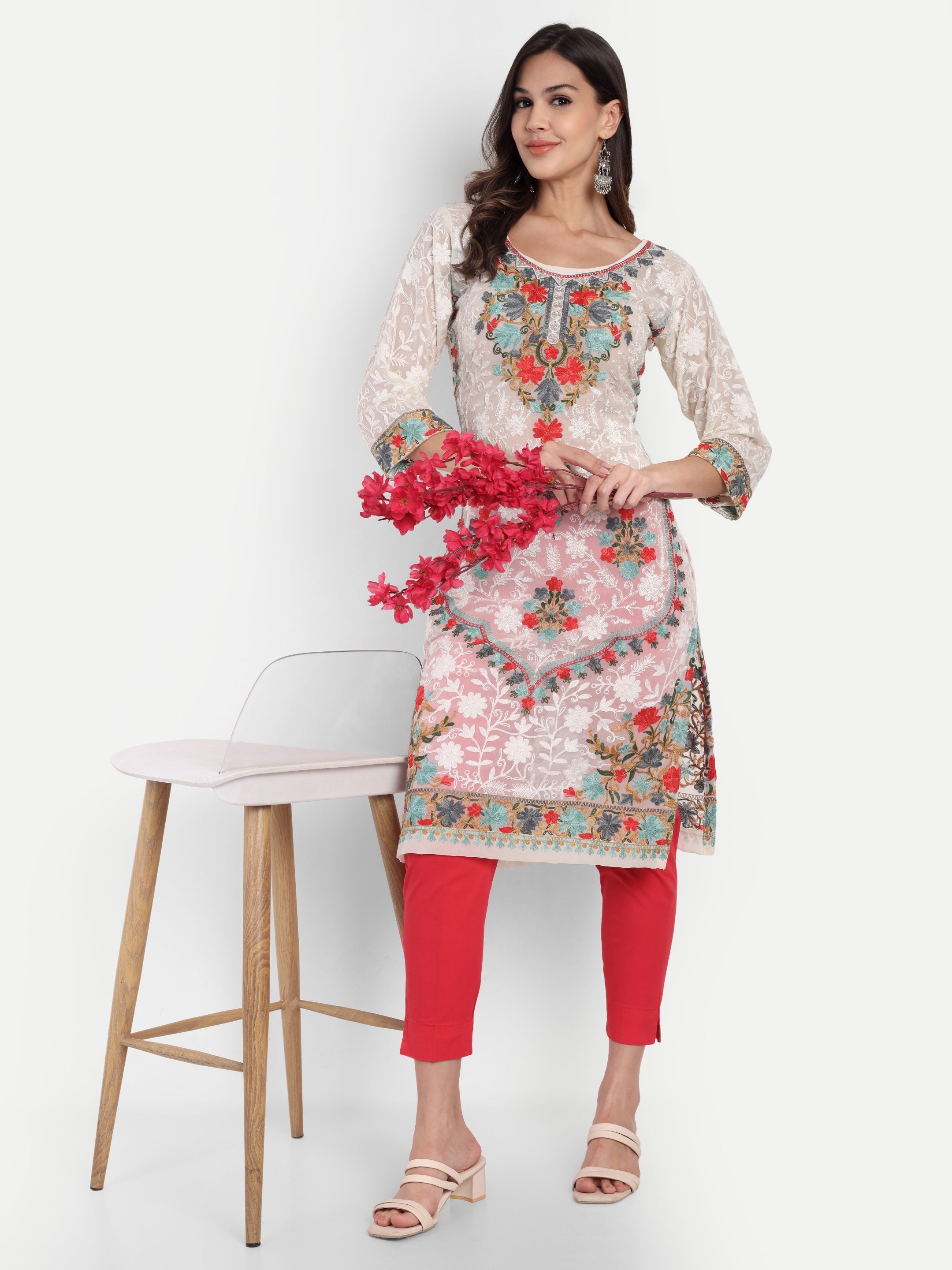 Gulnaar Kurti