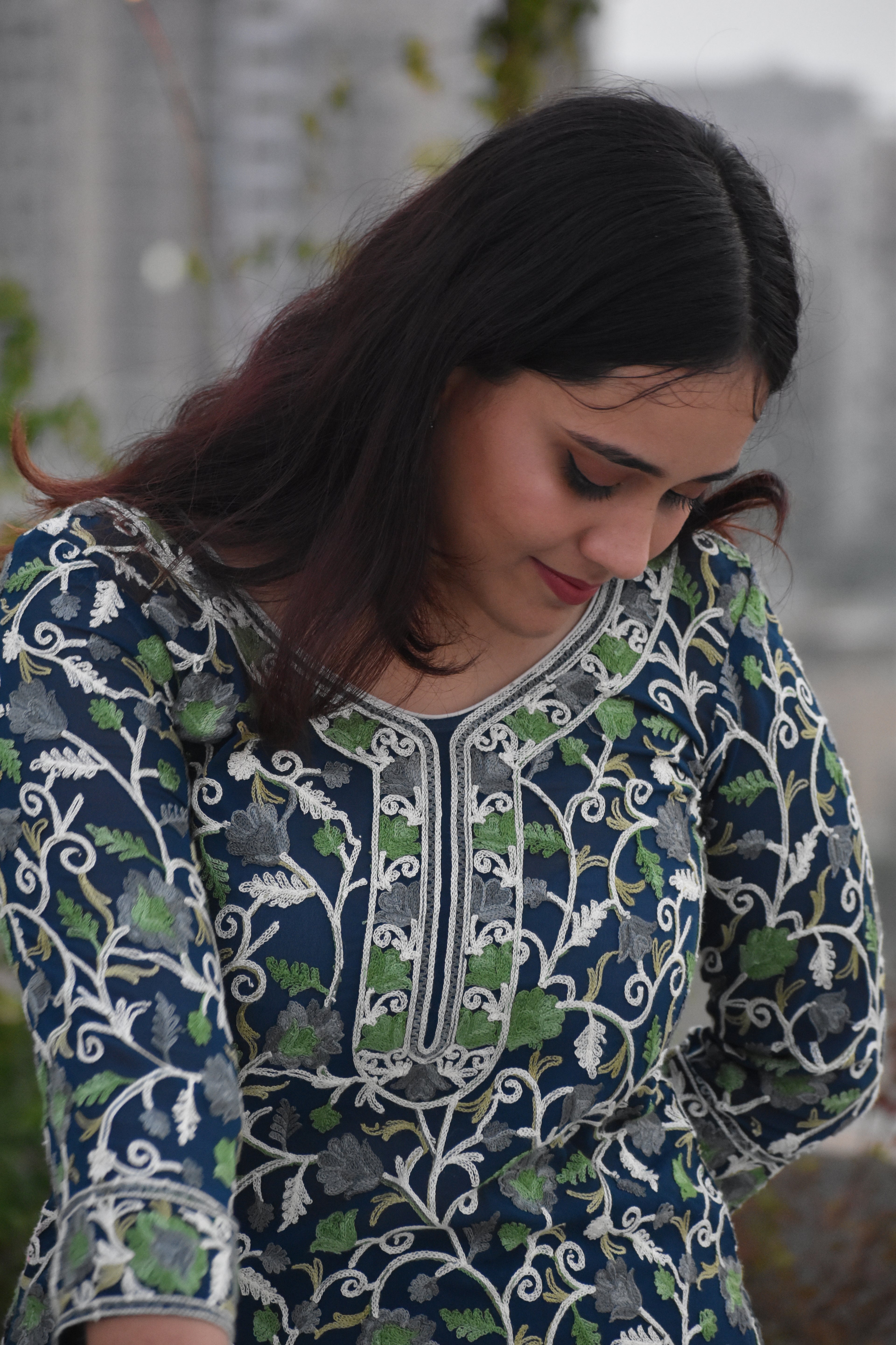 Khwaab-e-Neel Kurti